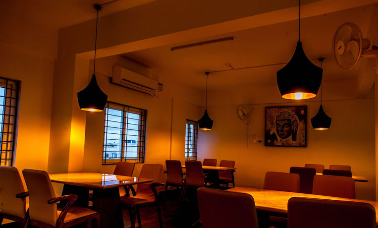 Imagen de la habitación del Hotel Northern Suites E Block. Foto 10