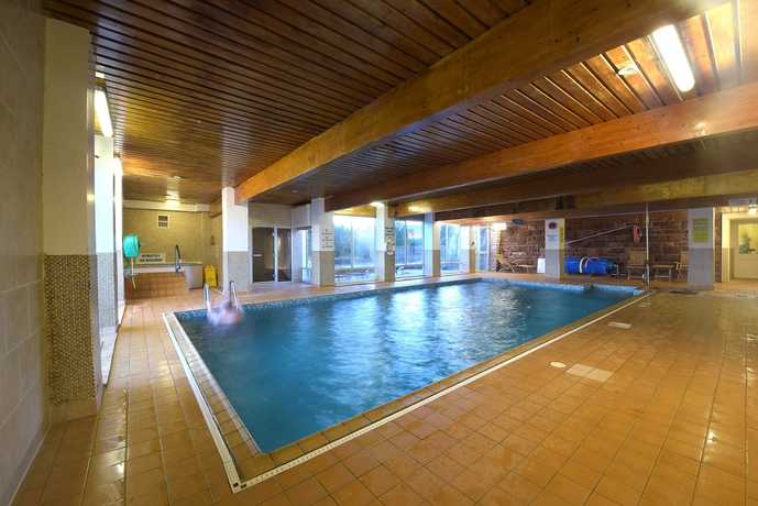 Imagen de la piscina del Hotel Northfield. Foto 16