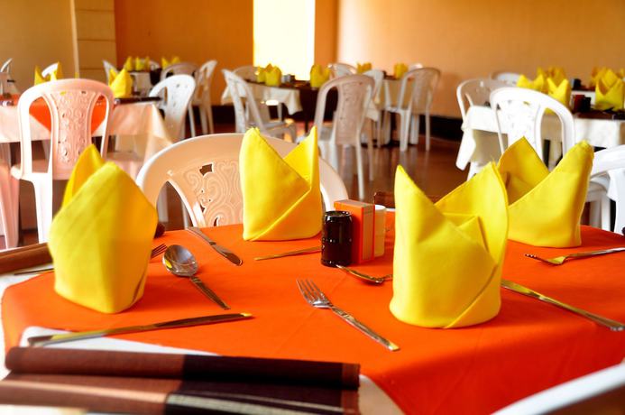 Imagen del bar/restaurante del Hotel Northroad Governor Villas. Foto 3