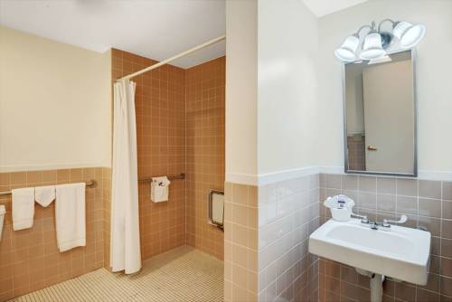 Imagen de la habitación del Hotel Northshore, Danvers. Foto 10