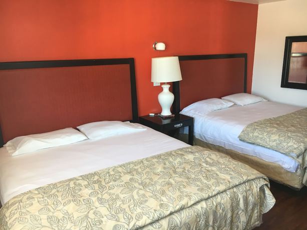 Imagen de la habitación del Hotel Norwalk Inn and Suites. Foto 8
