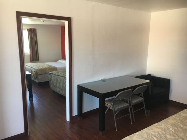 Imagen de la habitación del Hotel Norwalk Inn and Suites. Foto 11