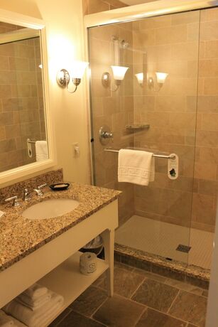 Imagen general del Hotel Norwich Inn. Foto 6