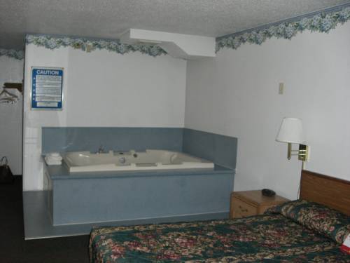 Imagen de la habitación del Hotel Norwood Inn And Suites - Roseville. Foto 2