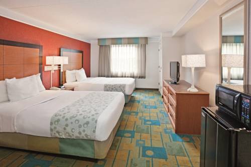 Imagen de la habitación del Hotel Norwood Inn & Suites Merrillville. Foto 3
