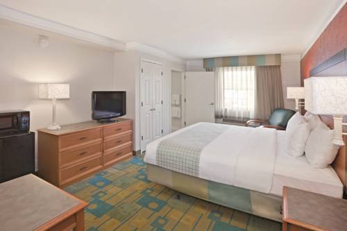 Imagen de la habitación del Hotel Norwood Inn & Suites Merrillville. Foto 4