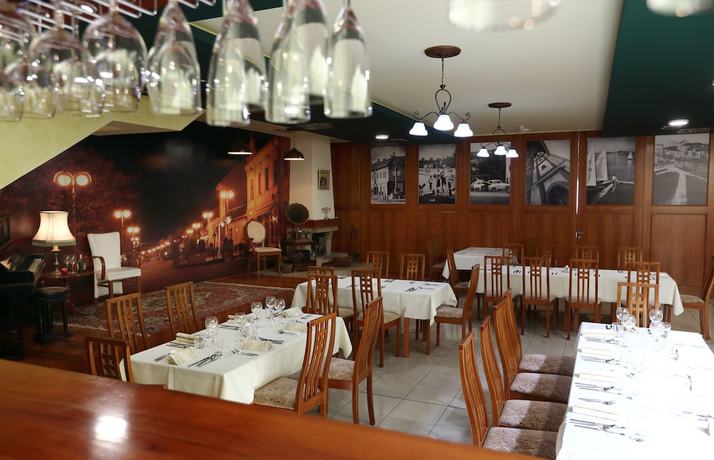 Imagen del bar/restaurante del Hotel Nostalgia. Foto 8