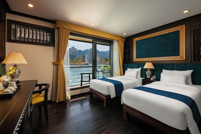 Imagen de la habitación del Hotel Nostalgia Halong Cruise. Foto 4