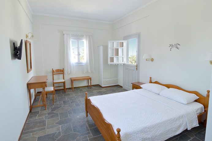 Imagen de la habitación del Hotel Nostos Studio. Foto 8
