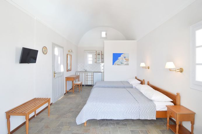 Imagen de la habitación del Hotel Nostos Studio. Foto 11