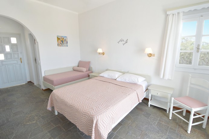 Imagen de la habitación del Hotel Nostos Studio. Foto 12