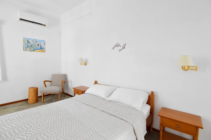 Imagen de la habitación del Hotel Nostos Studio. Foto 13