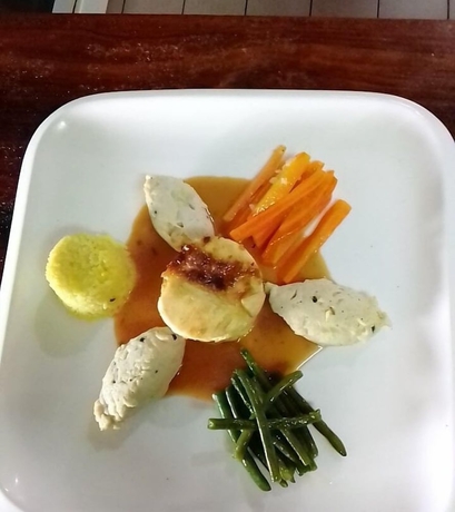 Imagen del bar/restaurante del Hotel Nosy Lodge. Foto 4