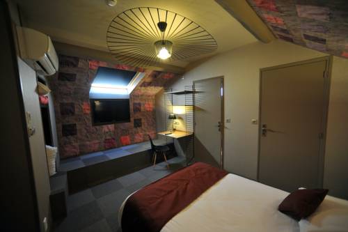 Imagen de la habitación del Hotel Nota Bene, Montceau les Mines. Foto 5
