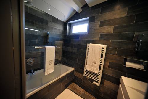 Imagen de la habitación del Hotel Nota Bene, Montceau les Mines. Foto 6