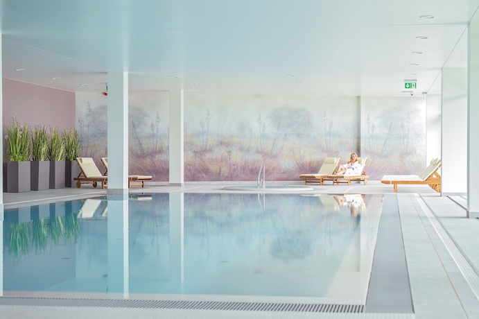 Imagen de la piscina del Hotel Notera SPA. Foto 17