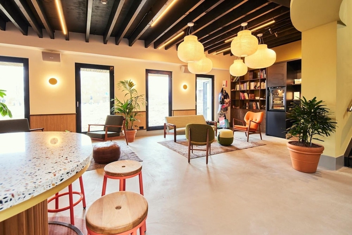 Imagen de los interiores del Hotel Notiz. Foto 18
