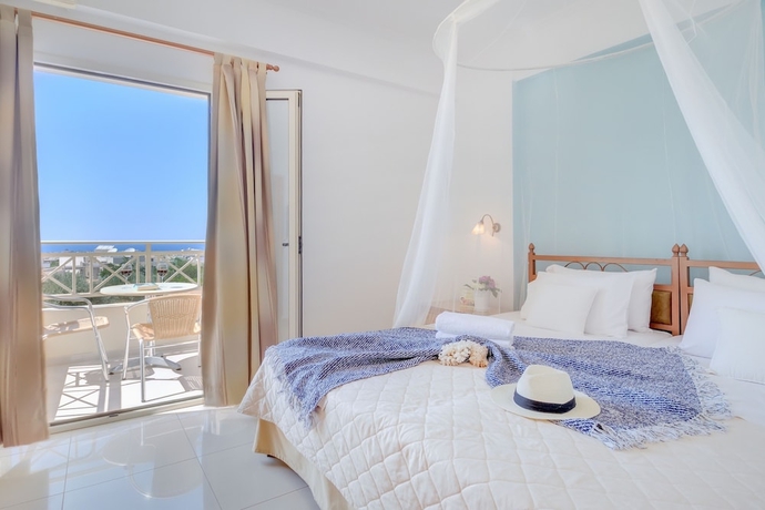 Imagen de la habitación del Hotel Notos Heights and Suites. Foto 5