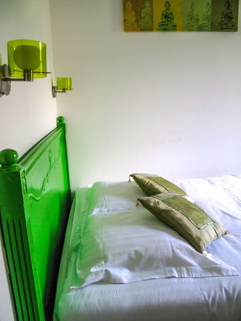 Imagen de la piscina del Hotel Notre Dame, Collobrieres. Foto 14