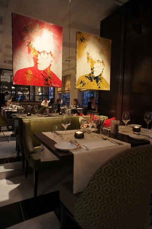 Imagen del bar/restaurante del Hotel Notting Hill, &Aacute;msterdam. Foto 3