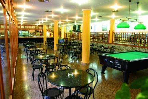 Imagen del bar/restaurante del Hotel Nou - Alcover. Foto 4