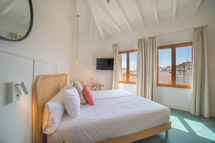 Imagen de la habitación del Hotel Nou Baleares. Foto 8