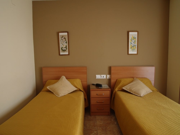 Imagen de la habitación del Hotel Nou Casablanca. Foto 9