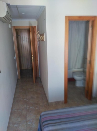 Imagen de la habitación del Hotel Nou Casablanca. Foto 15