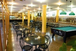 Imagen del bar/restaurante del Hotel Nou. Foto 2