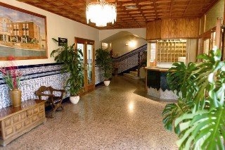 Imagen del bar/restaurante del Hotel Nou. Foto 3