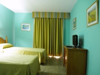 Imagen de la habitación del Hotel Nou. Foto 6