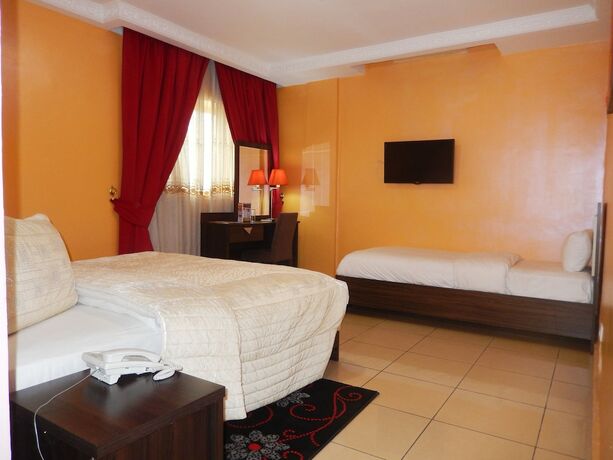 Imagen de la habitación del Hotel Noubou International, Douala. Foto 19