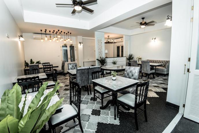 Imagen de los interiores del Hotel Noursabah Pattaya. Foto 8
