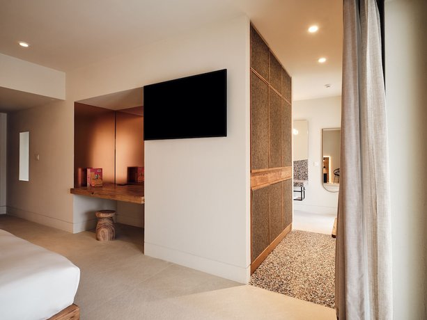 Imagen de la habitación del Hotel Nous Santorini. Foto 2