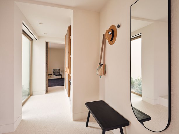 Imagen de la habitación del Hotel Nous Santorini. Foto 12