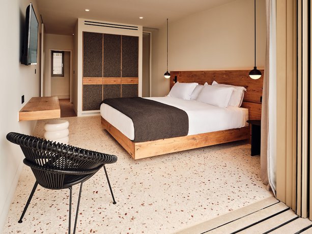 Imagen de la habitación del Hotel Nous Santorini, a Member of Design Hotels. Foto 16