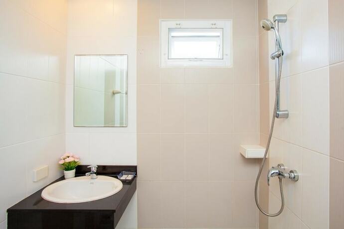 Imagen de la habitación del Hotel Nouveau Guesthouse. Foto 20