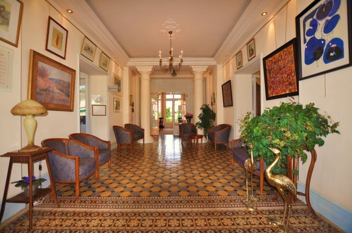 Imagen de los interiores del Hotel Nouvel, Bagnoles de I'orne. Foto 19