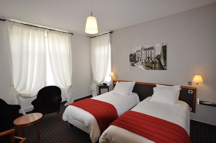 Imagen de la habitación del Hotel Nouvel, Bagnoles de I'orne. Foto 17