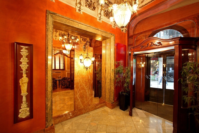 Imagen de los interiores del Hotel Nouvel, Barrio G&oacute;tico. Foto 16