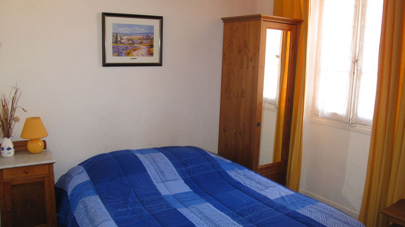 Imagen de la habitación del Hotel Nouvel Hôtel, Saint Raphael. Foto 1