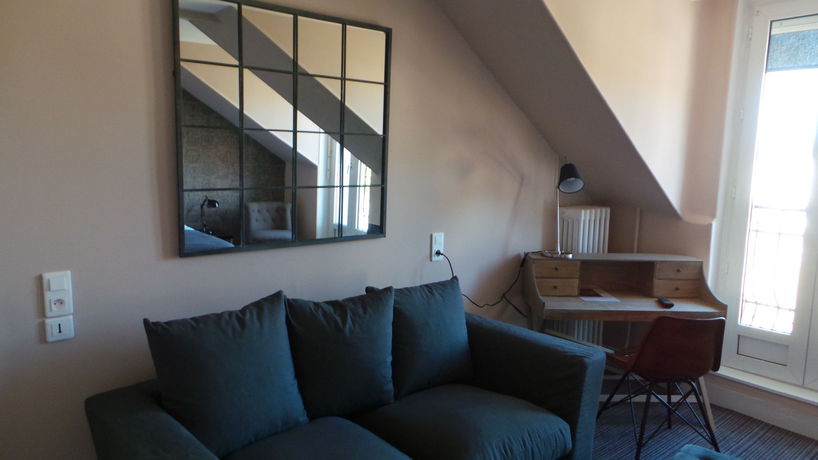 Imagen de la habitación del Hotel Nouvel, Oyonnax. Foto 9