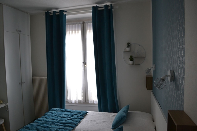 Imagen de la habitación del Hotel Nouvel Paris. Foto 5