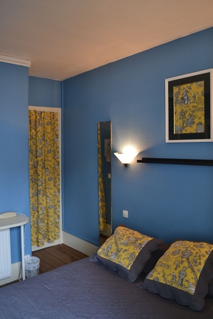 Imagen de la habitación del Hotel Nouvel Paris. Foto 14