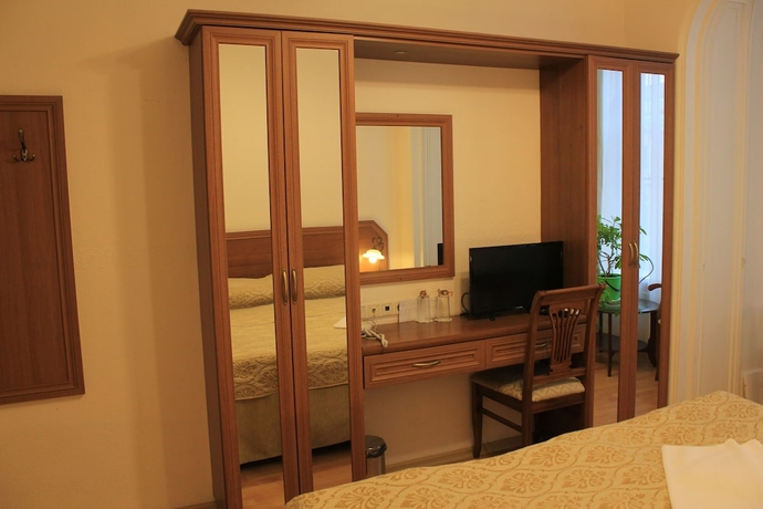 Imagen de la habitación del Hotel Nouvelle Europe. Foto 12