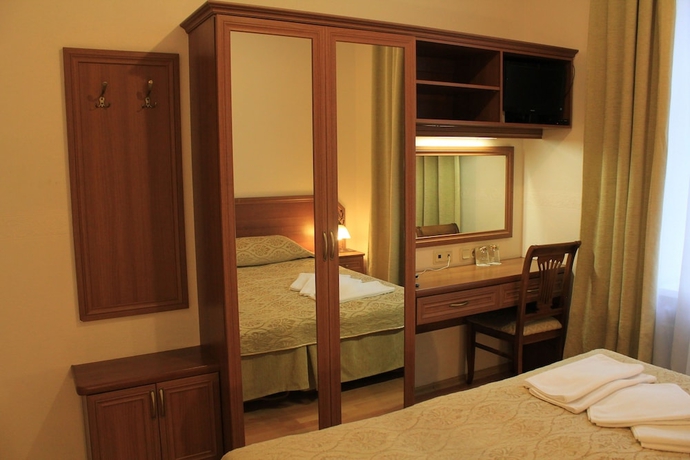 Imagen de la habitación del Hotel Nouvelle Europe. Foto 13