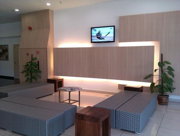 Imagen de los interiores del Hotel Nouvelle Johor. Foto 19