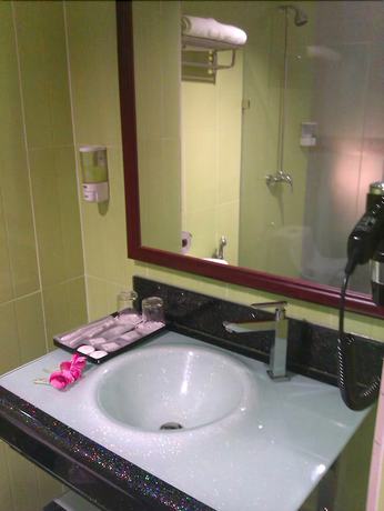 Imagen de la habitación del Hotel Nouvelle Johor. Foto 14