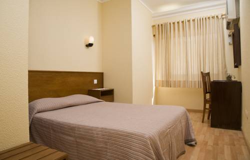 Imagen de la habitación del Hotel Nova Cidade. Foto 3