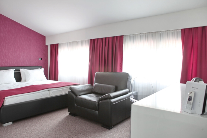 Imagen de la habitación del Hotel Nova City Signature Collection. Foto 6